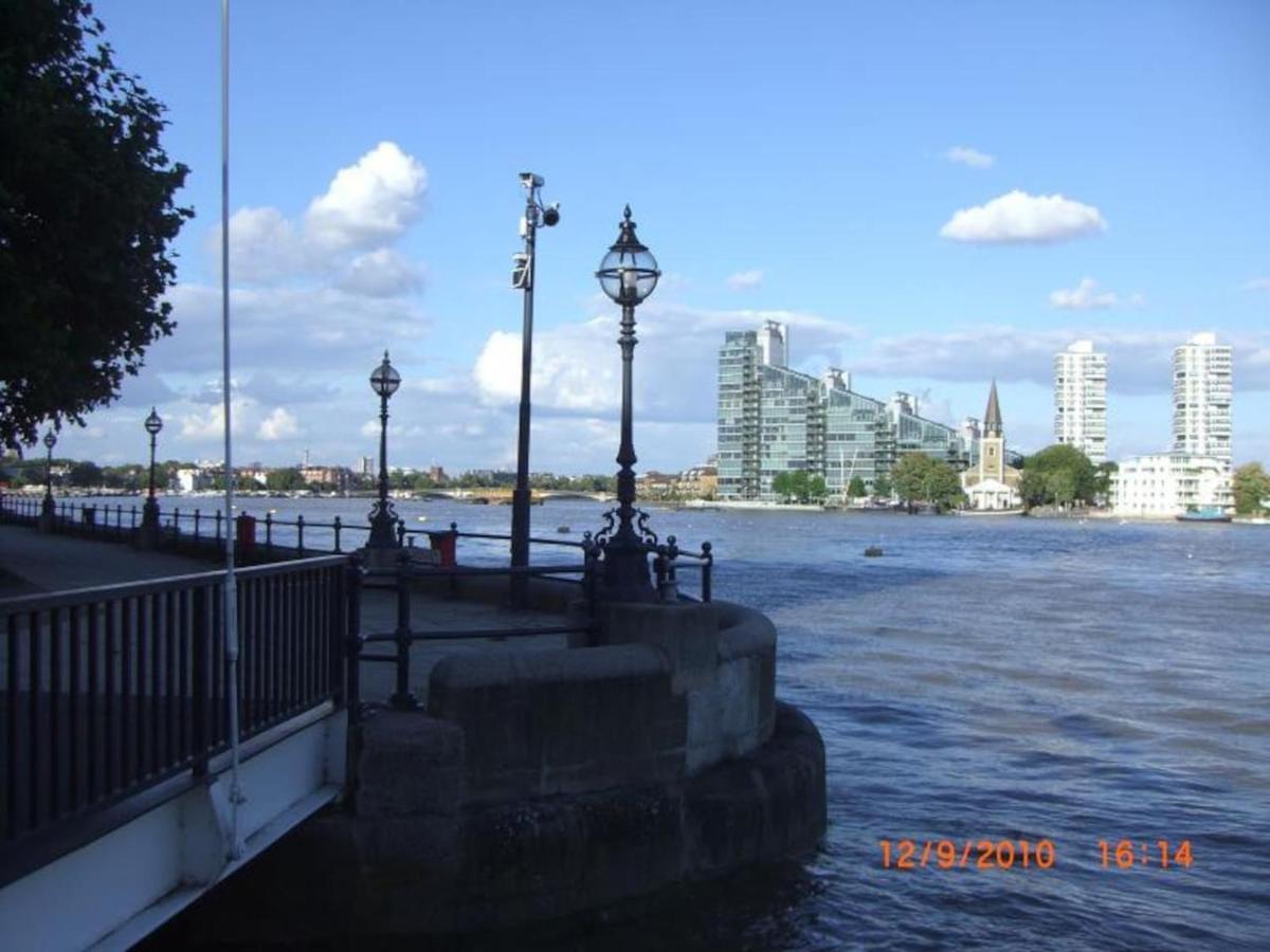 Chelsea / Imperial Wharf - Bright, Modern, Sunset View Apartment London Exterior photo